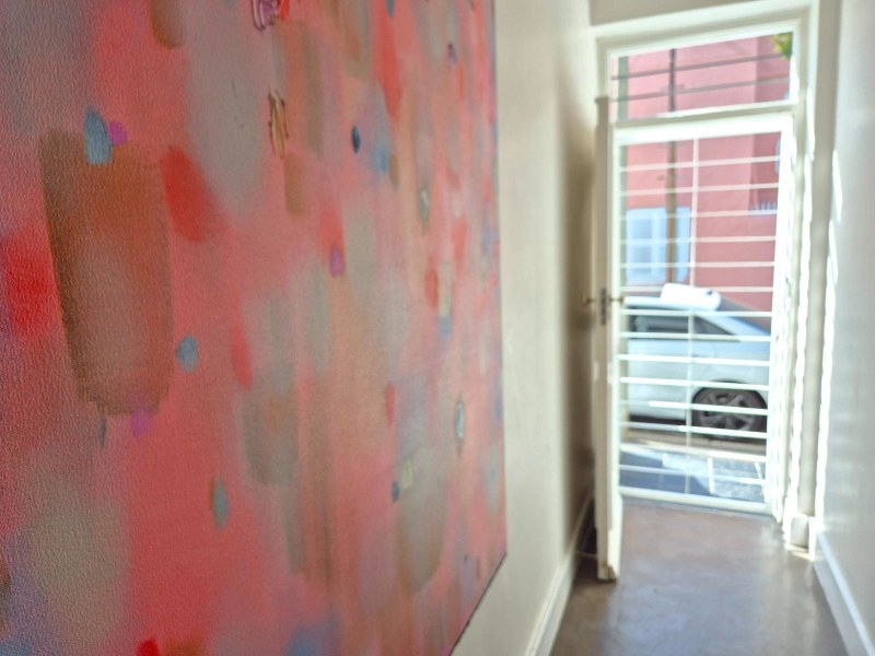 77 Loader Street - entrance corridor