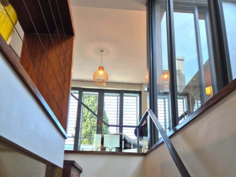 77 Loader Street - staircase