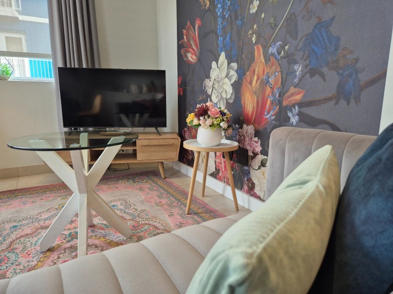 8b Loader Street - living area