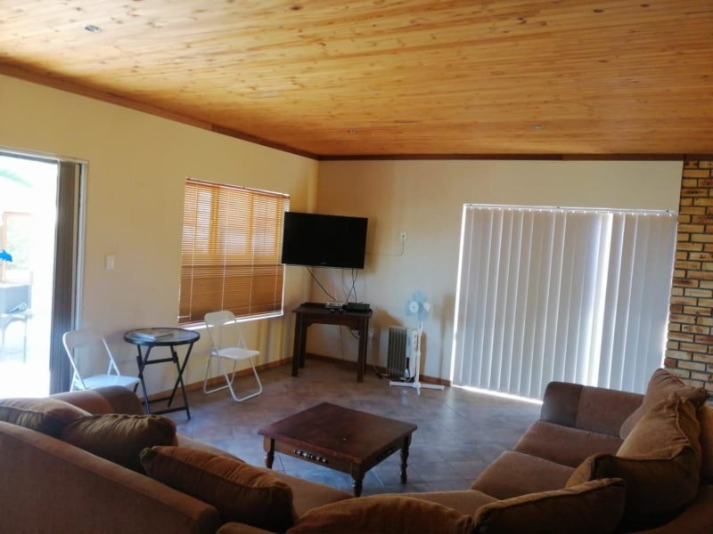 The House - Photo 2