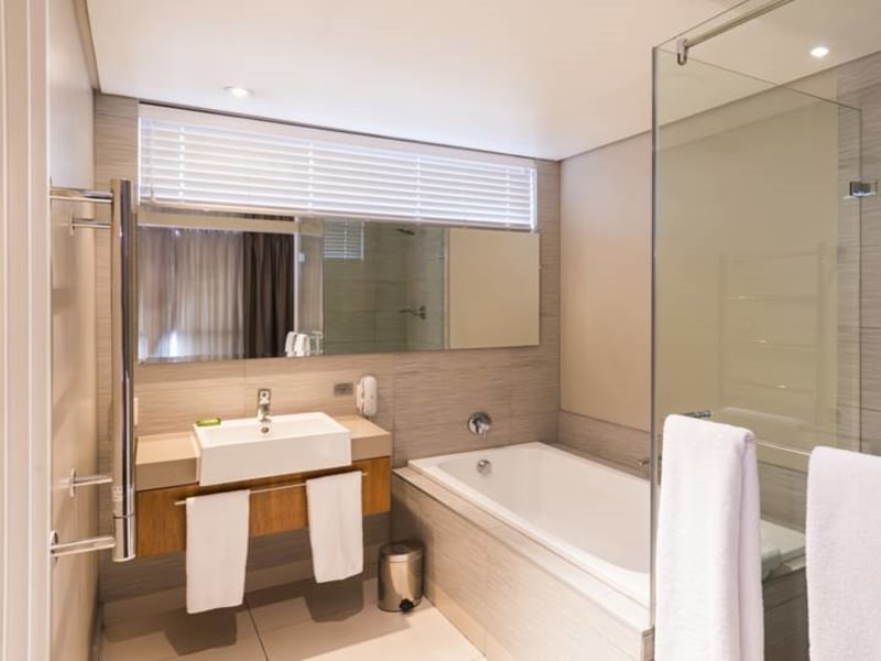 Luxury Suite at aha Harbour Bridge Hotel & Suites