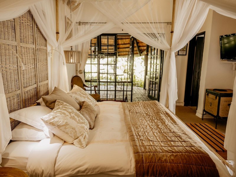 Standard Twin or King Room at Amanzi Lodge