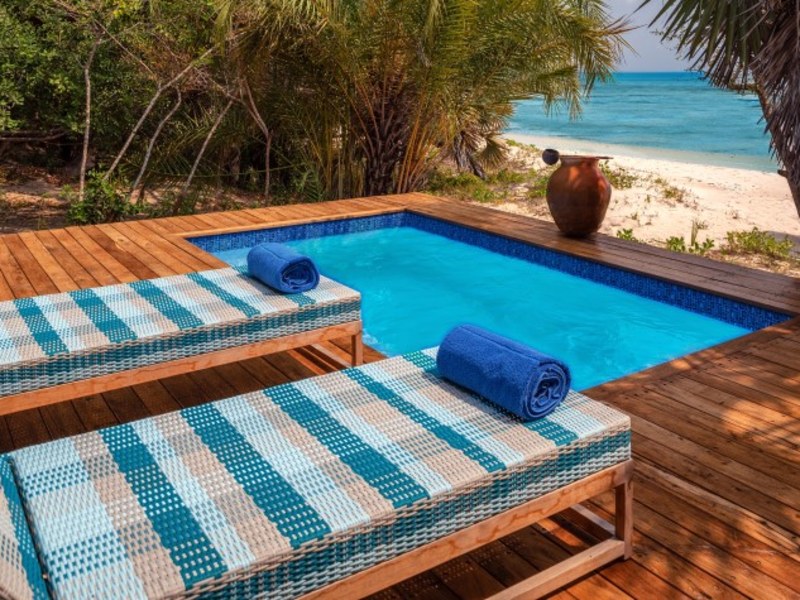 Beach Pool Villa plunge pool a few steps from the beach, Anantara Bazaruto Island Resort