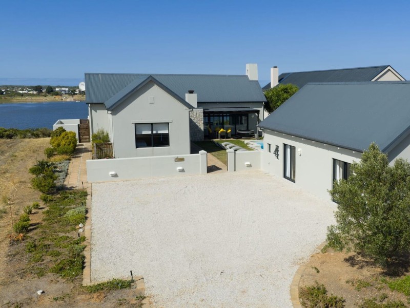 Lagoon Ocean Lodge