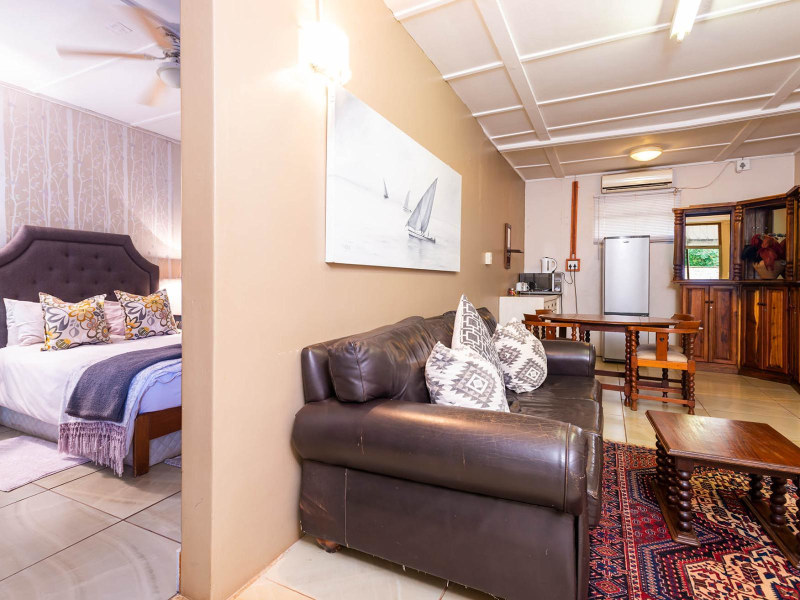 Deluxe Suite - Photo 2
