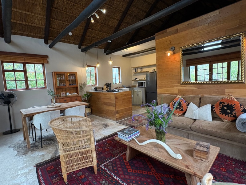 Karee Cottage - Photo 2