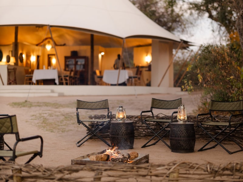Main area details, Chisa Busanga Camp
