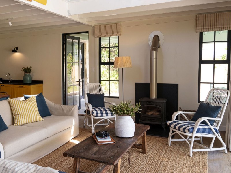 Coot Club Lawns Lounge area and fireplace