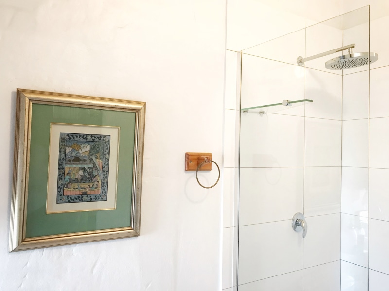 En-suite shower