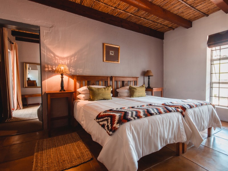 Family unit twin bedroom