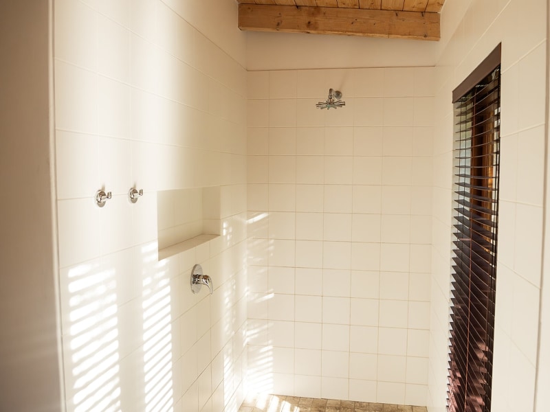 Shared shower for bedroom 1&2