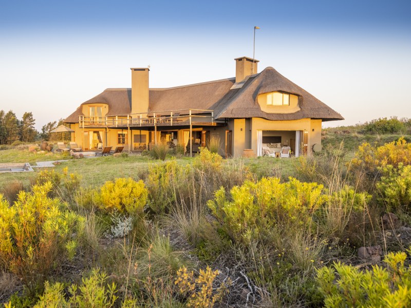 Lehele Lodge Villa at Gondwana Game Reserve