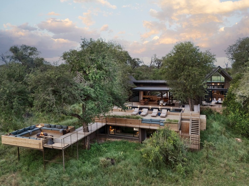 The villa in riverine bush with its decks, Fish Eagle Villa, Lion Sands