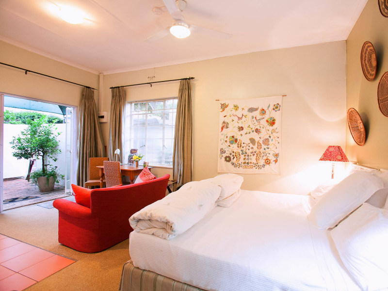 Earth Room at Liz at Lancaster Guesthouse, Craighall Park
