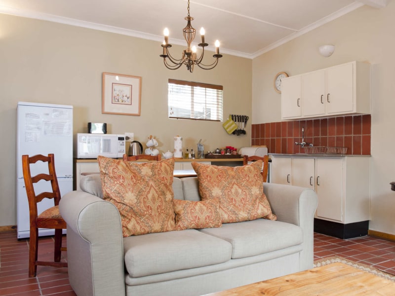 Garden Cottage at Liz at Lancaster Guesthouse, Craighall Park