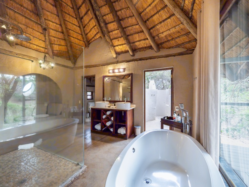 Luxury Suite at Makalali River Lodge