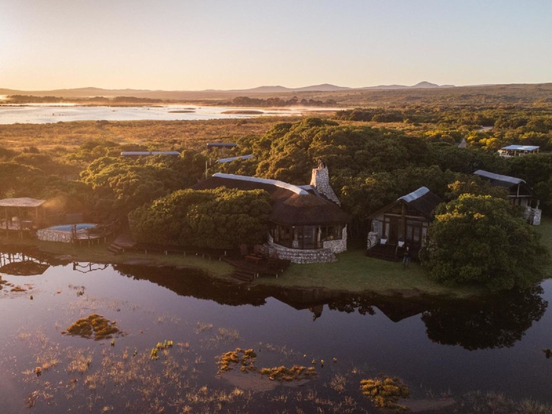 MOSAIC Lagoon Lodge