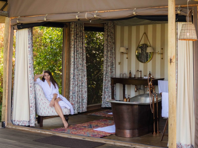 Luxury Suite - Photo 4