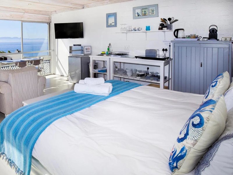 Honeymoon Studio 4