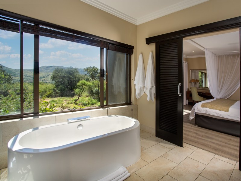 Executive Suite at Shepherd's Tree Game Lodge