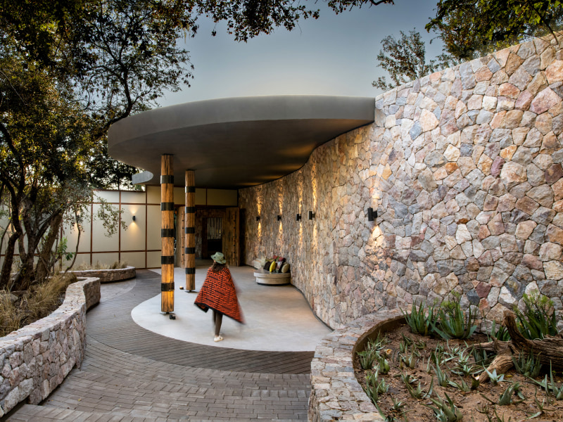 The welcome area at Tanda Tula Safari Camp