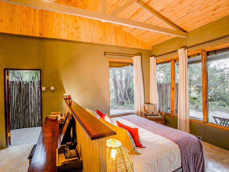 Bedroom at Tom's Little Hide