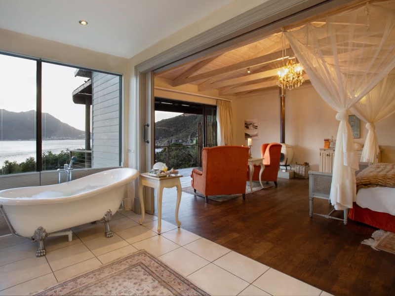 Corsica mountain suite at Tintswalo Atlantic