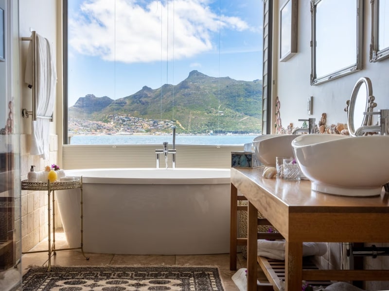 Island suite at Tintswalo Atlantic