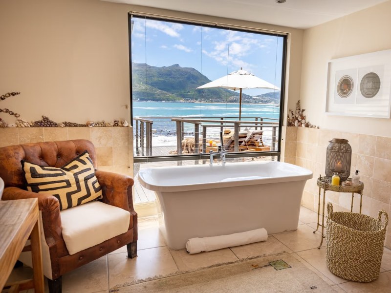 Island suite at Tintswalo Atlantic