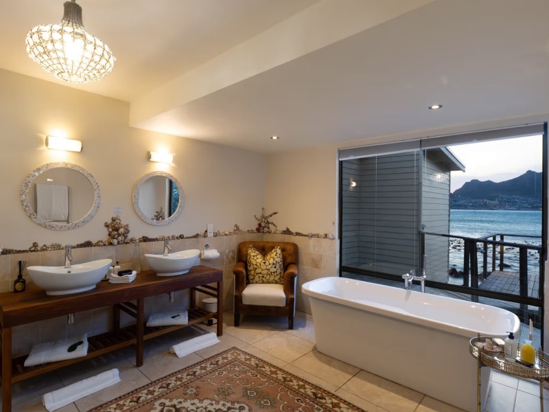Island suite at Tintswalo Atlantic
