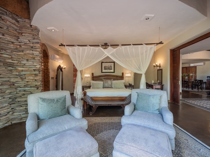 Baines presidential suite at Tintswalo Safari