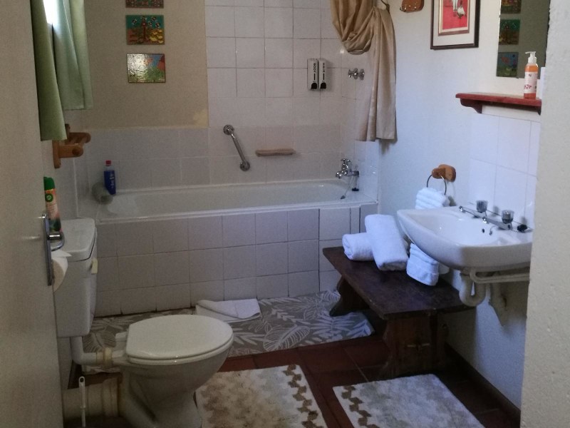 Family Room - Photo 3