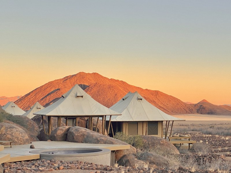 Wolwedans COLLECTION Boulders Camp Orange backdrop