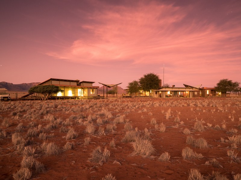 Wolwedans COLLECTION Plains Camp At night