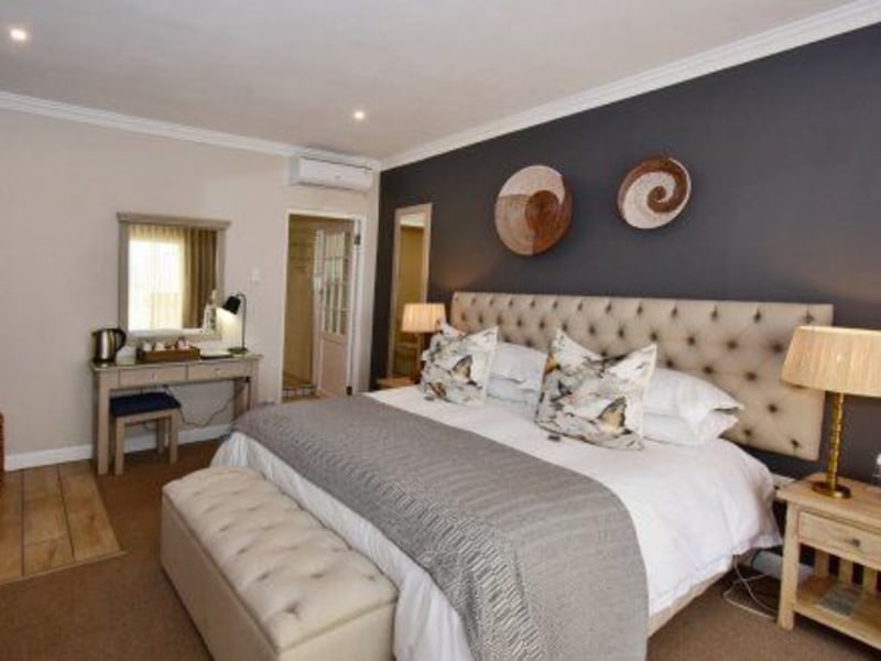 Family Room - Photo 5