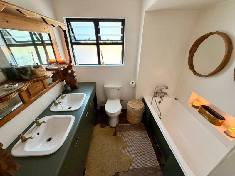 Mountain Retreat Villa - Prime Location