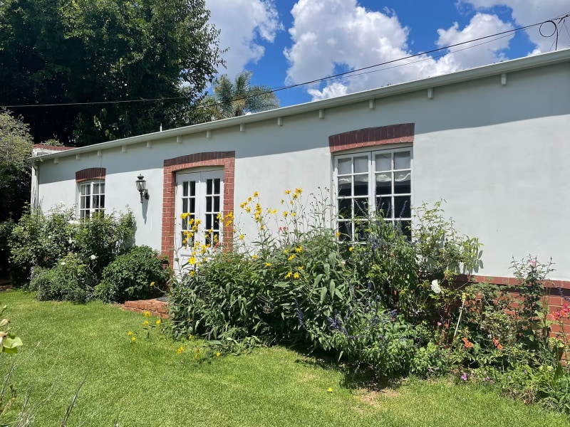 The Rose Cottage - Photo 2