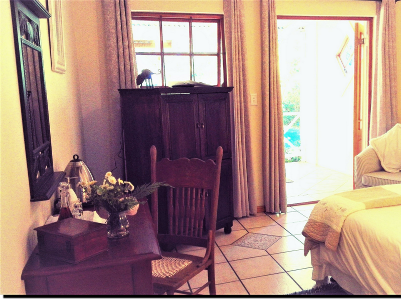 Medway Room - Photo 3