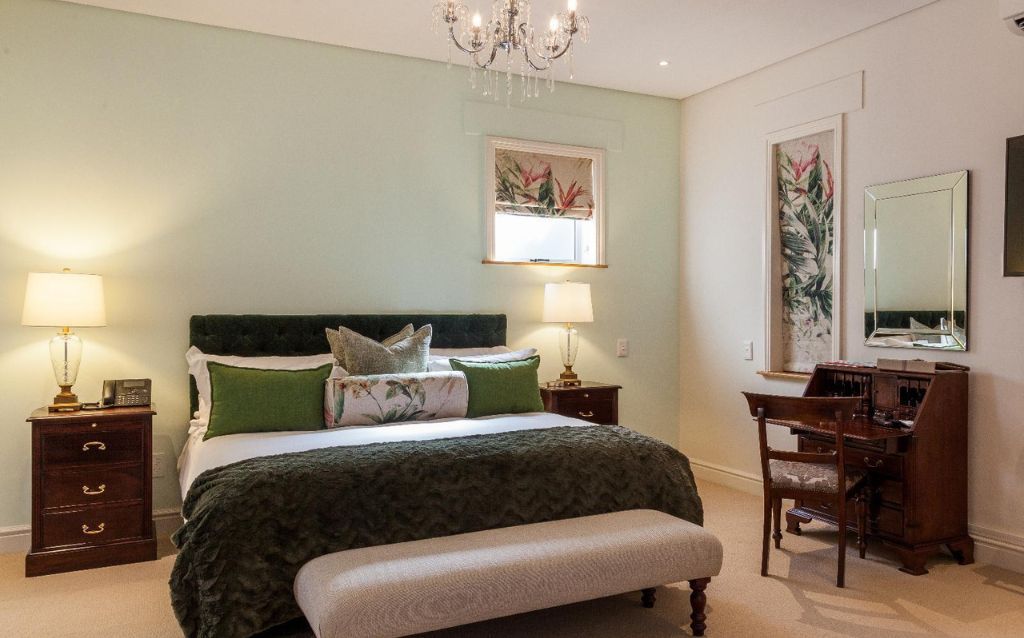 Courtyard Suite