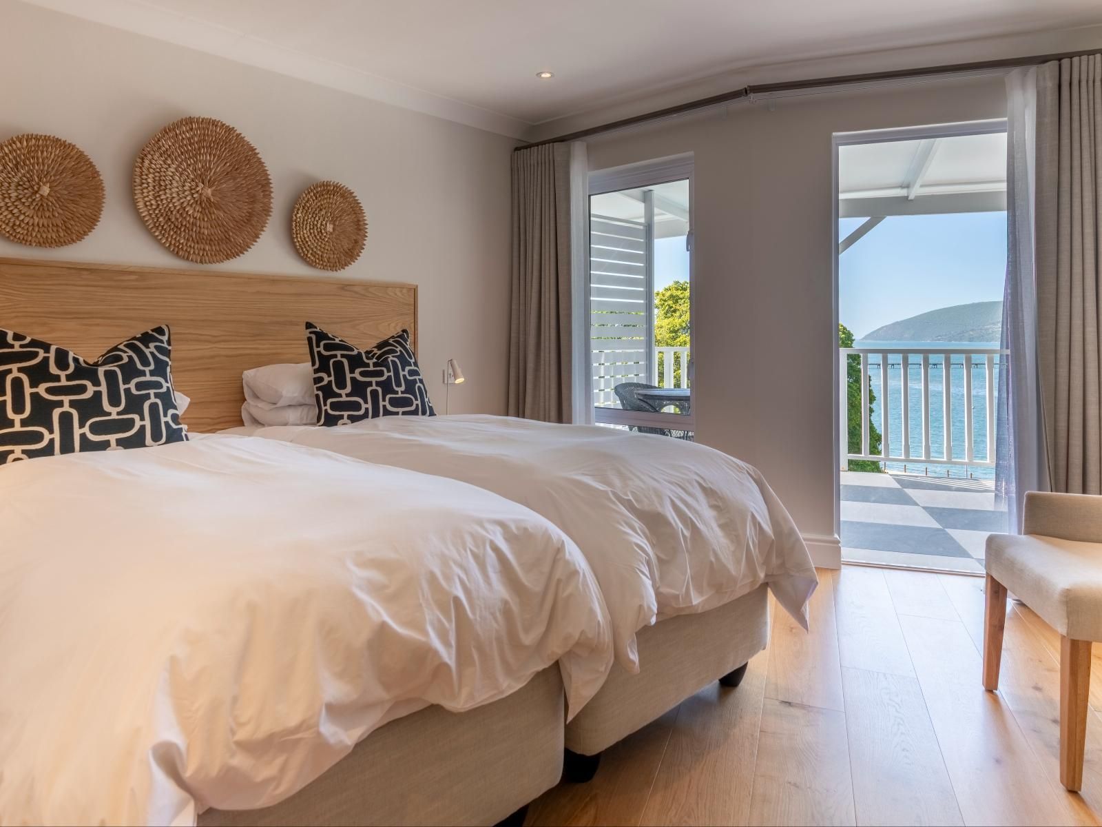 Superior Twin Room with Lagoon View