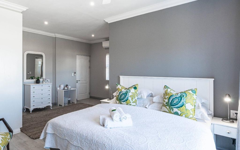 Luxury Ocean View Room