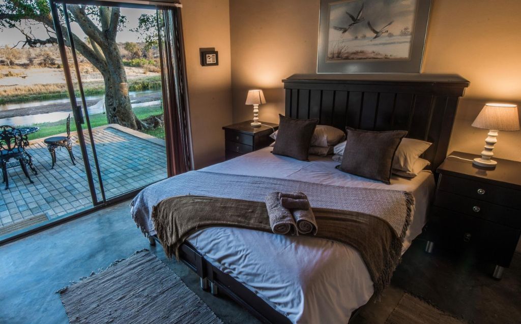 Maninghi River View Room 1