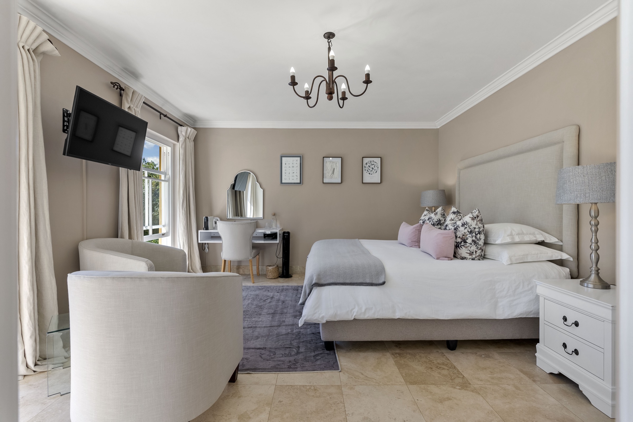 Superior Luxury Suite