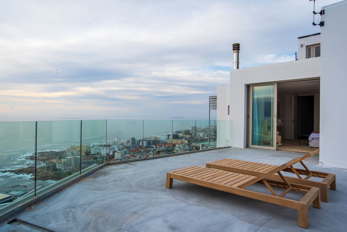 House Moss - Image 2