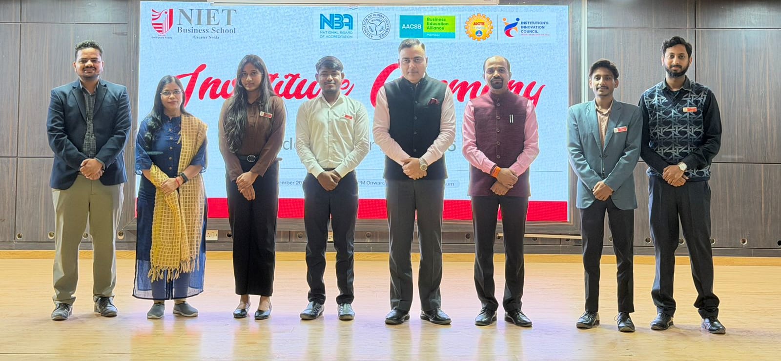 Vistaar International Business Club