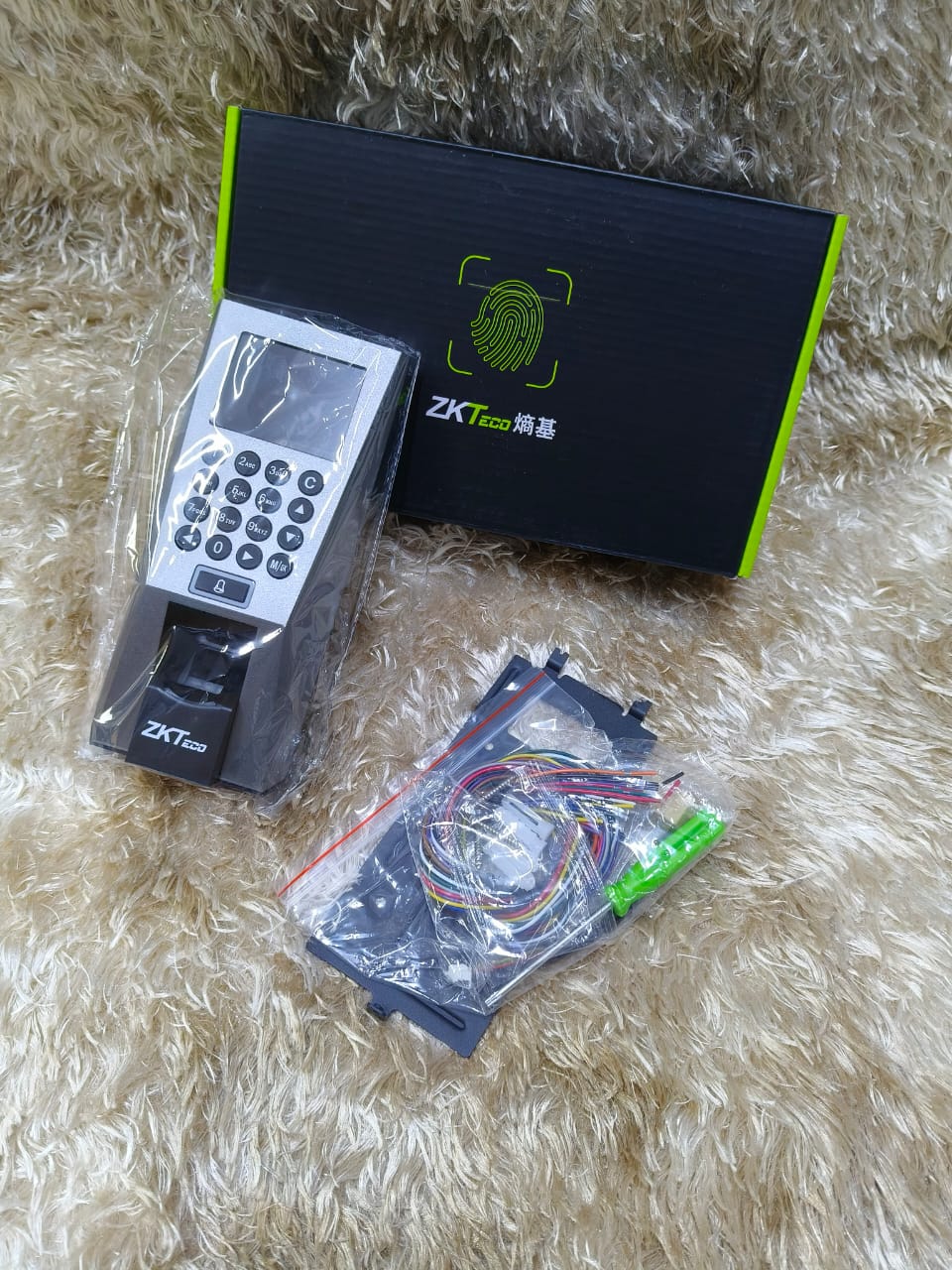 ZKTeco F18 Fingerprint Access Control & Time Attendance System