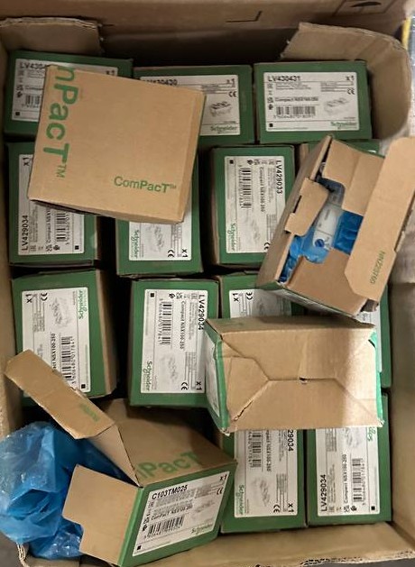 Schneider Electric LV429033 TM50D 50A Trip Unit 3P3D ComPact NSX thumbnail 2
