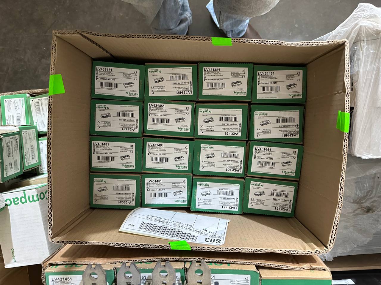 Schneider Electric LV431451 TM200D 200A 4P4D Trip Unit ComPact NSX250 thumbnail 2