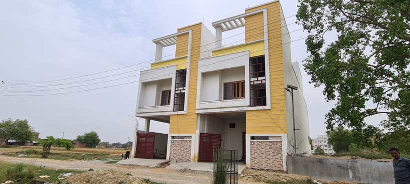 Duplex — West Facing