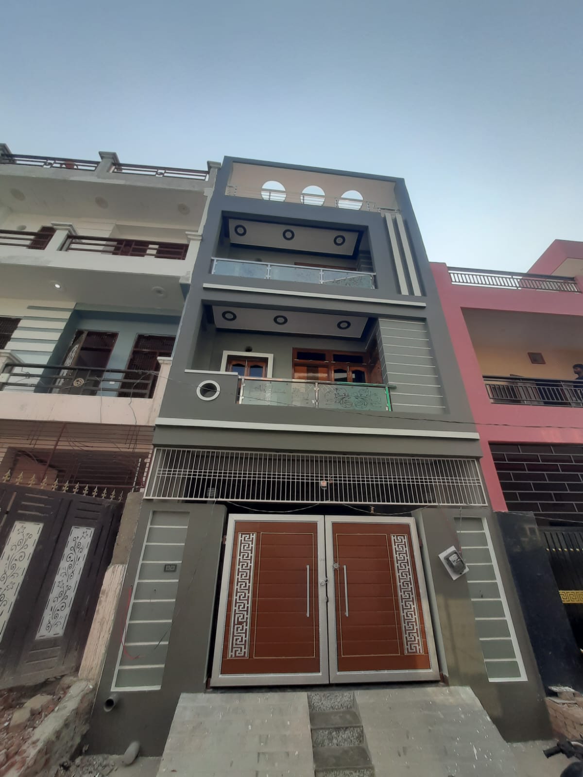 5 BHK Triplex &mdash; Kandwa Kandwa, Near Chitaipur, Varanasi
